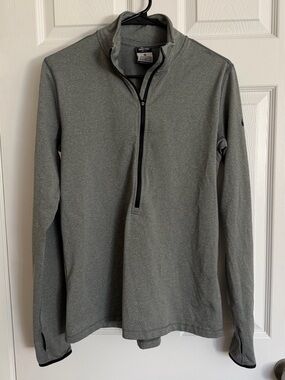 Nike Dri-FIT 1/4-Zip Performance Top, size XL